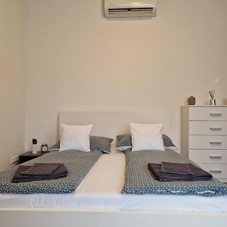 Altair Airport Apartman Vecsés Exteriör bild