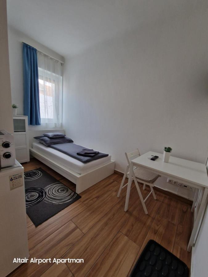 Altair Airport Apartman Vecsés Exteriör bild
