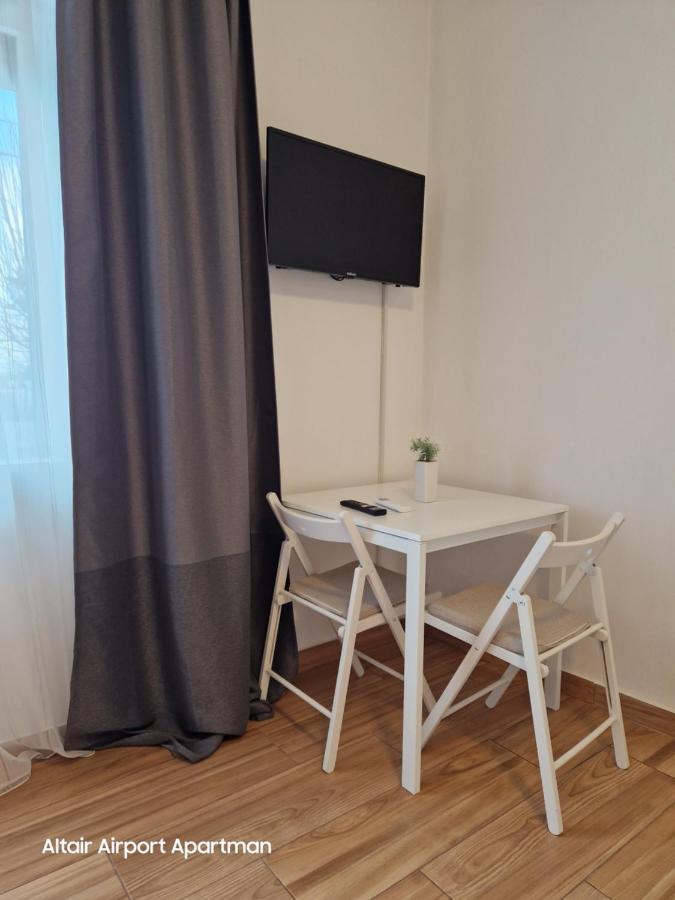 Altair Airport Apartman Vecsés Exteriör bild