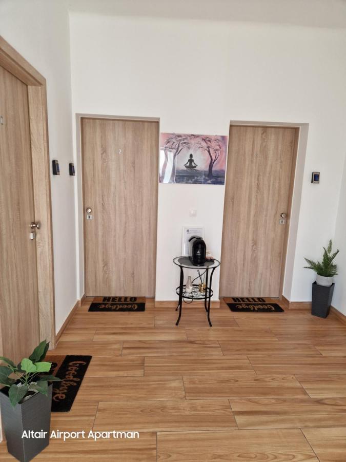 Altair Airport Apartman Vecsés Exteriör bild