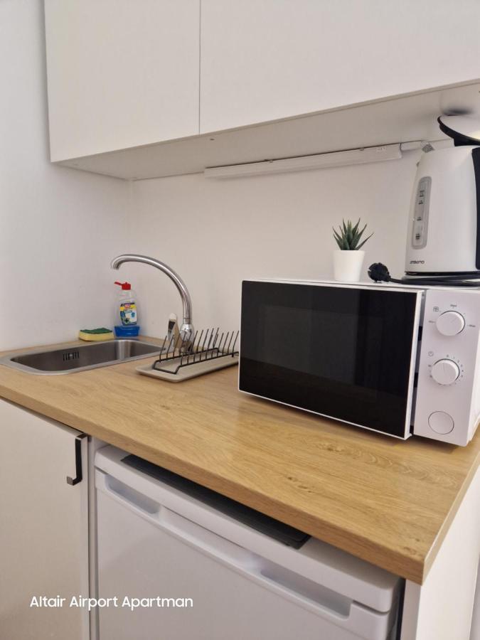 Altair Airport Apartman Vecsés Exteriör bild