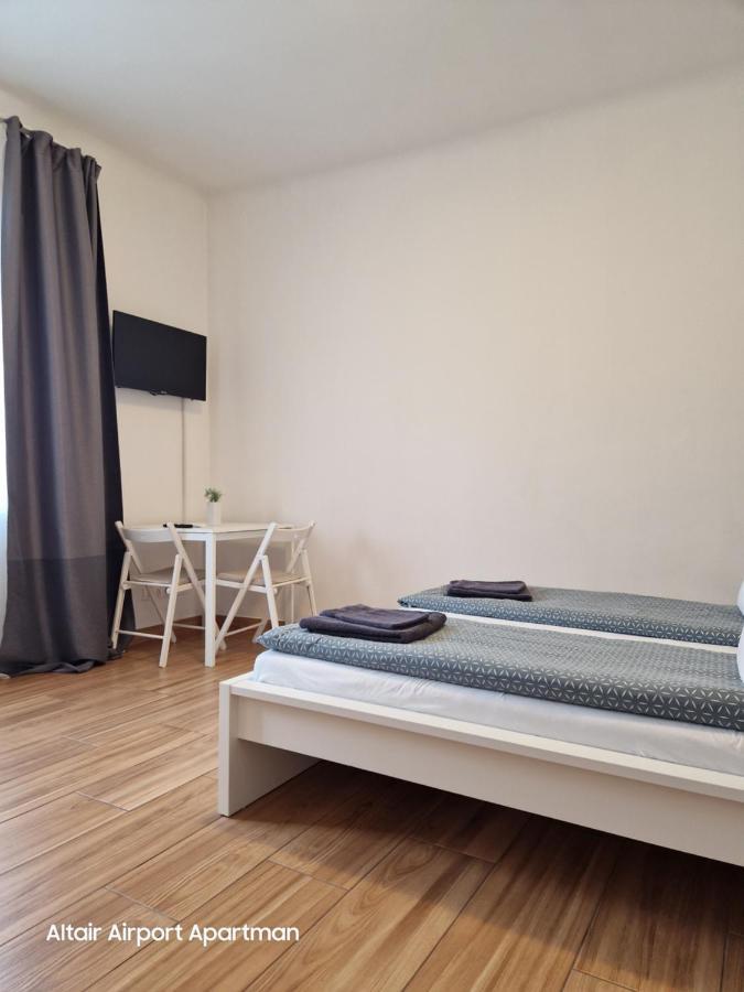Altair Airport Apartman Vecsés Exteriör bild